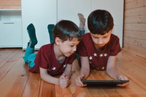 the tablet 5014643 1920 | Vox | Five Awesome Ways that Vox Home Fibre Can Make Your Gran's Life Easier!
