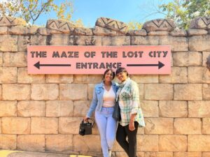 Nicole Mom | Vox | Friendly, Creative and a Born Marketer!